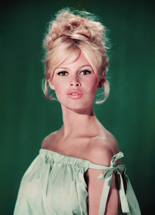 60-TALLSSTILEN: Brigitte Bardot var et av tidenes største sexsymbol.Vi gir deg sminketipsene for stilen. Foto: All Over Press 60-TALLSSTILEN: Brigitte Bardot var et av tidenes største sexsymbol.Vi gir deg sminketipsene for stilen. Foto: All Over Press